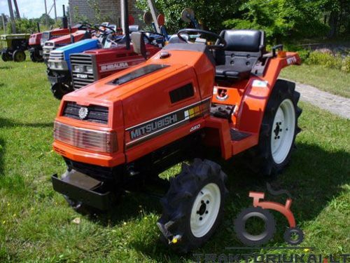 JAPONIŠKI MINI TRAKTORIAI WWW. TRAKTORIUKAI. LT