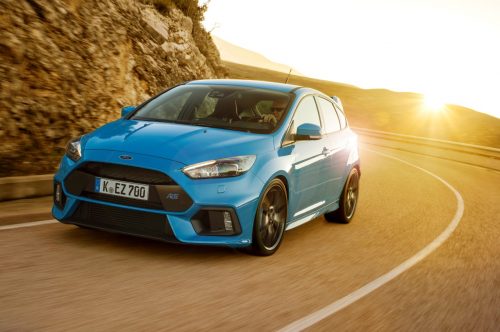 Dar nepasirodęs prekyboje „Ford Focus RS“ jau skina laurus
