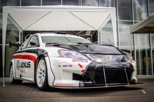 Parodoje „Mechanika 2016“ – lietuviška lenktynių technika