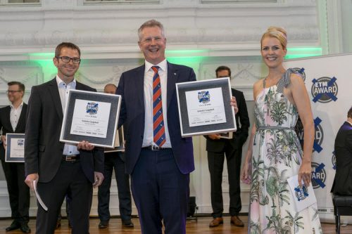 „Schmitz Cargobull“ iškovojo dvigubą pergalę – pelnė įvaizdžio apdovanojimų „Geriausio prekės ženklo“ titulus.