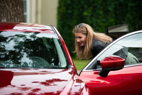 Pasisveikinkite su naująja „Mazda 6“: išskirtinio grožio sedanas – jau Lietuvoje