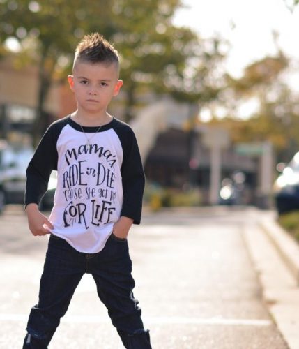 Stilingų marškinėlių niekada nebus per daug!