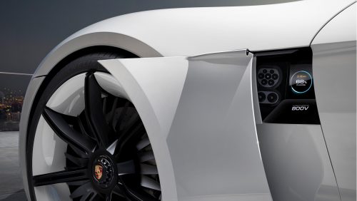 10 faktų apie „Porsche Taycan“: pavadinimo legenda, įspūdinga galia ir gamyklos konversija