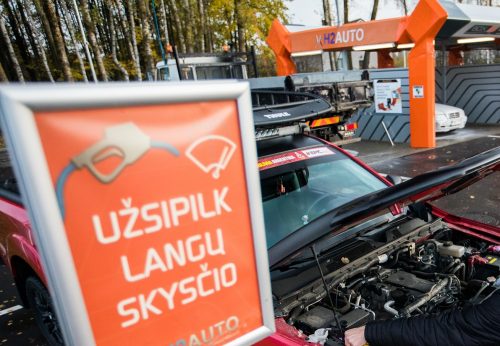 Trys „už“, kodėl moterys renkasi automobilių savitarnos plovyklą