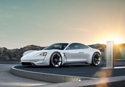 Būsimų „Porsche Taycan“ pirkėjų skaičius jau pasiekė 20 000