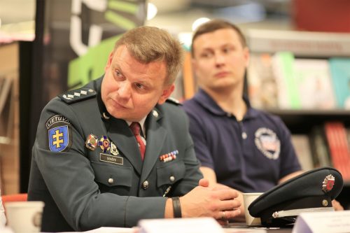„Moterų ralio“ ekipažai sostinės gatvėse – jau rytoj