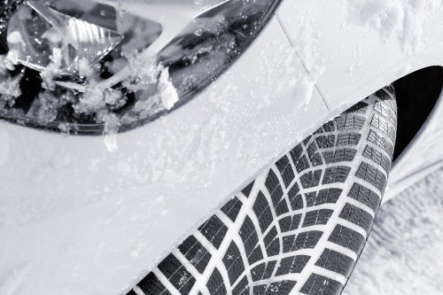 Naujos „Goodyear“ padangos „UltraGrip“ Europos žiemos keliams