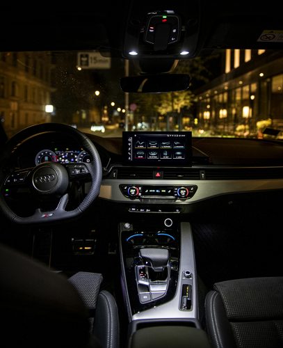 Komforto, efektyvumo ir galios derinys „Audi A4“ atkeliavo į Lietuvą