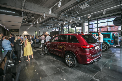 Klaipėdoje atidaryta „Autobrava Motors“ atstovybė ir prabangių automobilių ekspozicija