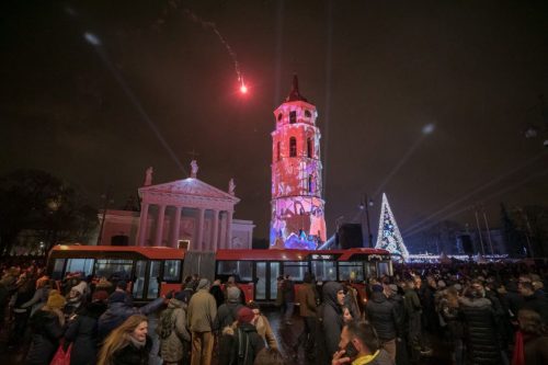 Vilniečiai Naujųjų metų naktį viešuoju transportu keliaus nemokamai