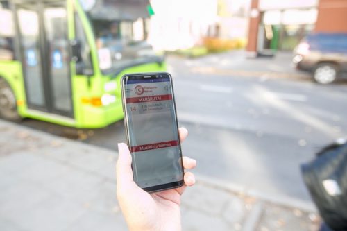 UAB „KAUNO AUTOBUSAI“ SUKURTA VIEŠOJO TRANSPORTO PROGRAMĖLE NEREGIAI GALI PASINAUDOTI IR VILNIUJE