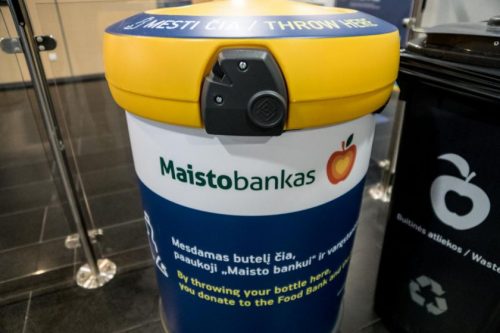 Vilniaus oro uostas: keleiviai ruošiasi kelionėms vis atsakingiau