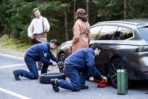 Nepamirštama Manto Jankavičiaus istorija: ką padarė prieš jo automobilį su dviračiu „išdygusi“ moteris