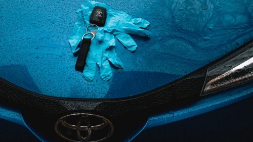 Lietuvoje su „Covid-19“ kovojantys priešakinių linijų darbuotojai iš „Toyota“ gaus nemokamą pagalbą kelyje