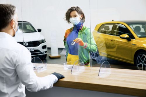 „Volkswagen“ ir „Audi“ karantino metu pratęsia garantiją automobiliams