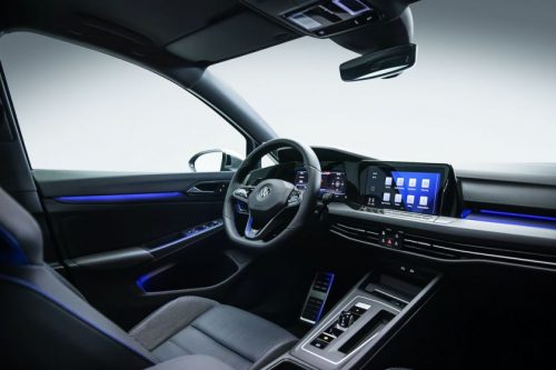 „Volkswagen“ pristato galingiausią istorijoje „Golf R“