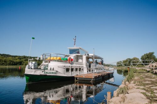 Naujovė Kaune: keleivinis laivas „Žalgiris“ plauks išskirtiniu maršrutu – Nemunu nuo pat arenos