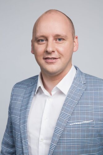 Eksperto patarimai norintiems švariu automobiliu džiaugtis visą vasarą
