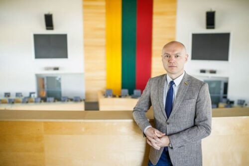 Seimo nario Eugenijaus Sabučio pranešimas: kiek dar „Lietuvos geležinkeliams“ trąšų ir krovinių vežimas bus svarbesnis už žmones?