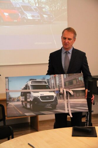 Viešojo transporto  ateitis – žemagrindžiai elektriniai miesto tipo autobusai