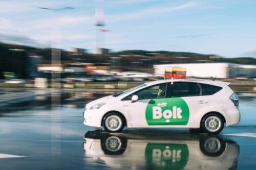 Naujametė naktis „Bolt“: 5 kartus daugiau iškvietimų – daugiausiai darbo paryčiais