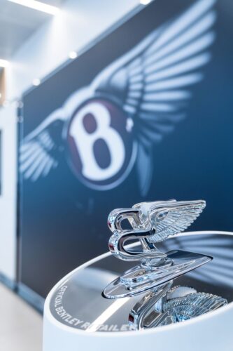 Naudotus automobilius „Bentley Vilnius“ pirkėjams parduoda tik po griežčiausių patikrų