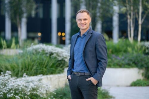 300 naujų vilkikų papildys „cargoGO Logistics“ transporto parką – investuoja 40 milijonų eurų