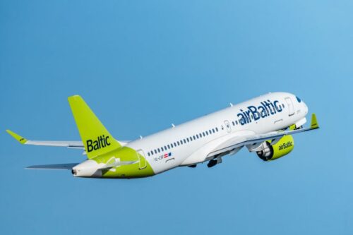 „airBaltic“ populiariausios kryptys sausį – Tenerifė, Paryžius ir Berlynas