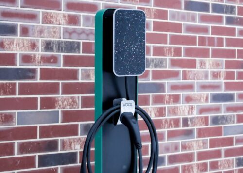 (Ne)žinomi elektromobilių įkrovimo pajėgumai: nuo efektyvesnio energijos naudojimo iki papildomų pajamų