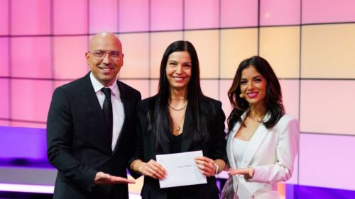 „Teleloto“ elektromobilį „Tesla“ laimėjusi vilnietė apie sėkmę sužinojo gimtadienio rytą