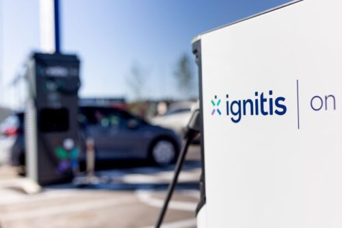 „Ignitis ON“ įrengė galingiausią Baltijos šalyse 400 kW elektromobilių įkrovimo stotelę