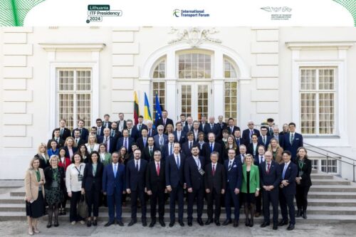 Lietuvos telkiami transporto ministrai ir tarptautiniai partneriai sutarė stiprinti paramą Ukrainos atstatymui