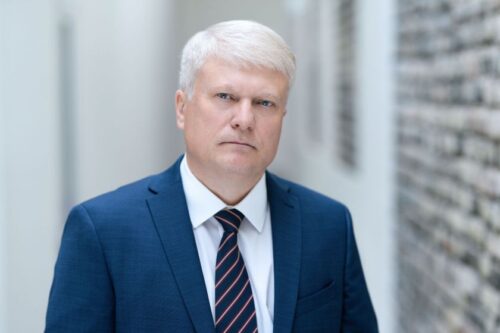 Artūras Juodeikis. Pagyvenę žmonės už vairo – kada metas persėsti į keleivio vietą?