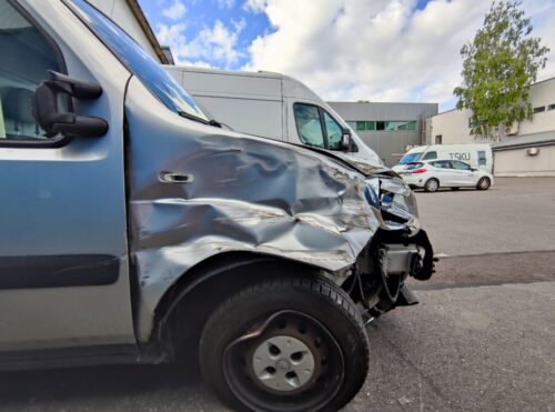 Nepriklausomi Ekspertai pasitarkite: žalos, draudimai, nesąžiningas pardavėjas ir kiti klausimai