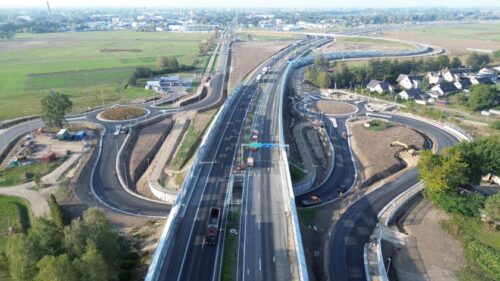 Eismui atidaryta ilgiausia ir techniškai sudėtingiausia „Via Baltica“ atkarpa