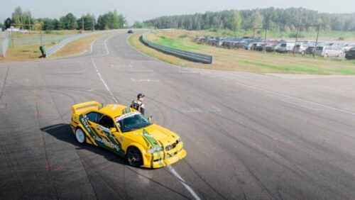 „Nissan“, BMW, o gal „Toyota“: koks automobilis tinkamiausias driftui?