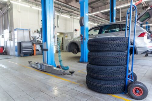 Ekspertai pataria, kaip paruošti automobilį šaltajam metų laikui: vien žieminių padangų neužtenka