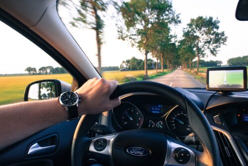 Kaip prižiūrėti dantis kelionėje automobiliu: patarimai sveikai burnos higienai