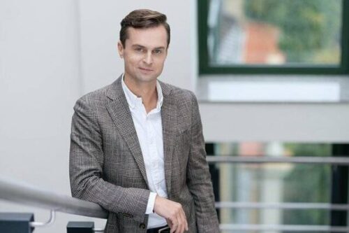 Kęstutis Grinaveckas. Trys priežastys, kodėl verslas neskubės persėsti į elektromobilį 2025 metais