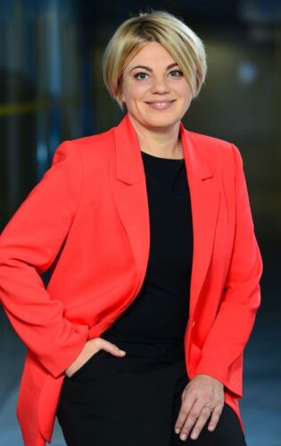 Šalia Vilniaus oro uosto – nauja itin didelės galios „Enefit Volt“ elektromobilių įkrovimo stotelė