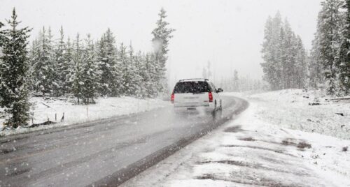 Žiemos atostogos automobiliu: verta, bet svarbu tinkamai pasiruošti