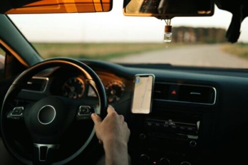 Suaktyvėję GPS trikdžiai kelia nerimą keliaujant, bet ne bendraujant: mobilusis ryšys išlieka stabilus