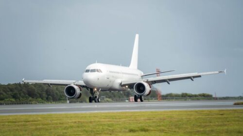 „Avia Solutions Group“ išnuomojo orlaivį Ukrainos oro linijoms „Windrose Airlines“