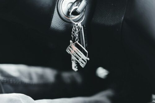 Lizingas ar vartojimo paskola automobiliui? Ekspertas paaiškina skirtumus