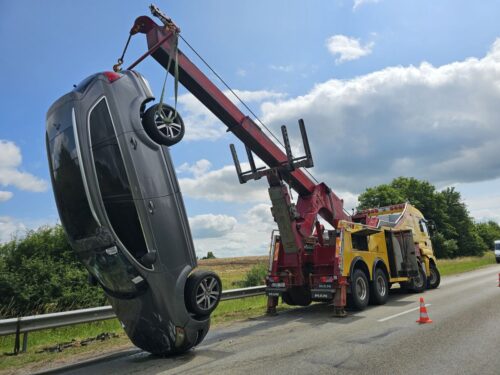 Sunkvežimio techninė pagalba kelyje