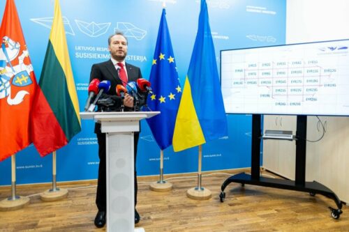 Ministras J. Taminskas užtikrino oro erdvės kontrolę
