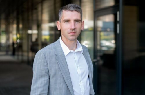 „Enefit“: per metus Lietuvoje – 91 nauja elektromobilių įkrovimo stotelė