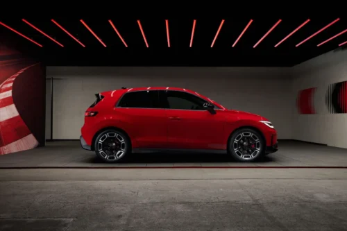 Koks turi būti elektrinis GTI? „Volkswagen“ pateikia efektingą atsakymą